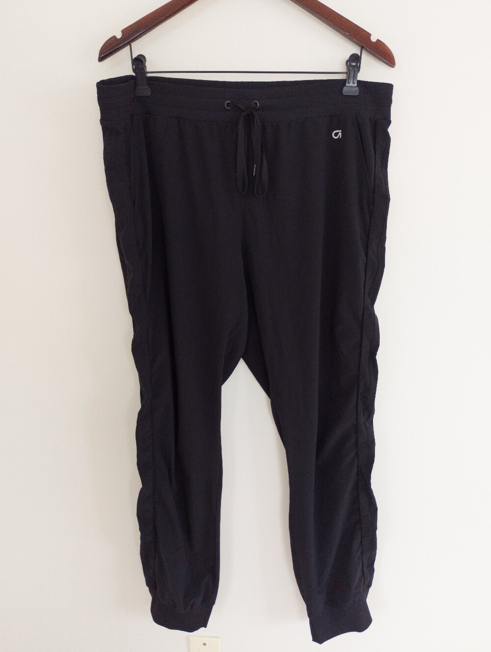 Gap Fit Woven Studio Joggers Women's Large Black Athletic Performance Pants